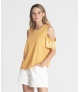 T-Shirt LOVE com corte nos ombros
