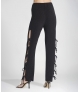 Calça com pontas de fio