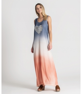 Vestido com coração em lantejoulas