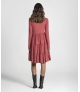 Vestido decote em v com folhos