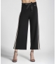 Calça com risca lateral