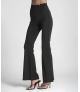 Calça com fecho lateral