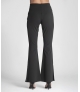 Calça com fecho lateral