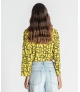 Blusa curta com cordão ajustável