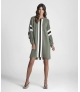 Vestido canelado com riscas