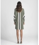 Vestido canelado com riscas