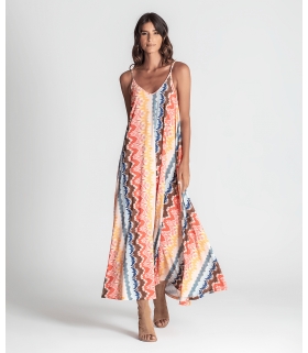 Vestido com alça fina