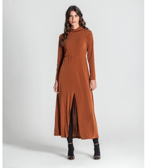 Vestido gola alta