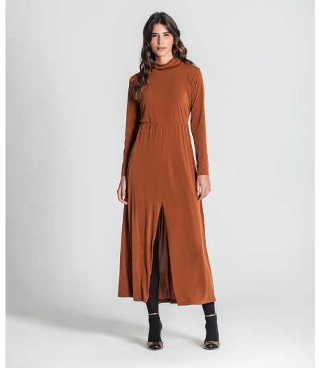 Vestido gola alta