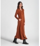 Vestido de capucho