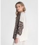 Camisola animal print com risca lantejoulas