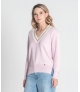 Camisola com relevos e botões nos punhos