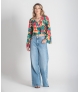 Blusa decote em v padrão floral