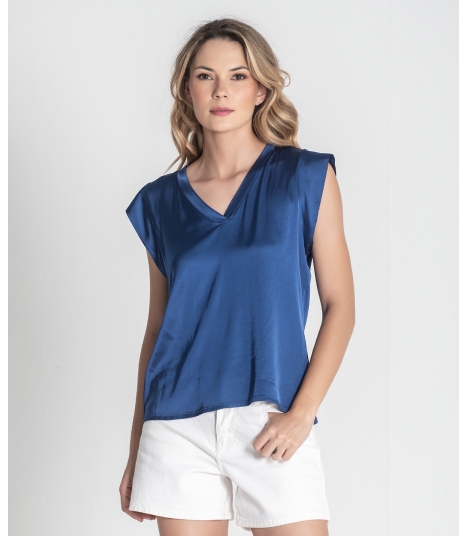Blusa decote em v acetinada