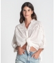 Blusa com bordado inglês