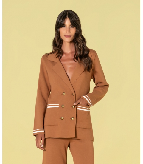 Blazer com botões dourados