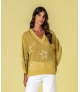 Camisola perfurada estrelas