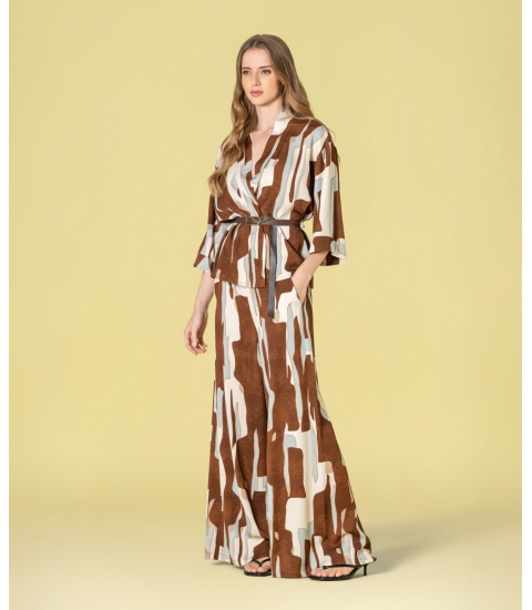 Kimono com padrão geométrico e cinto