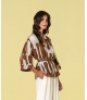 Kimono com padrão geométrico e cinto