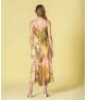 Vestido com estampado tropical