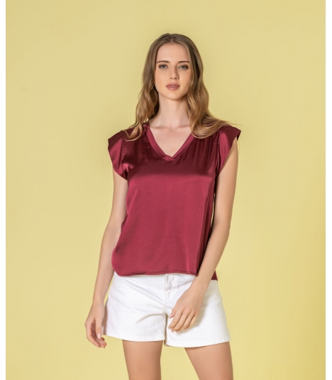 Blusa decote em v acetinada