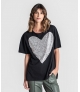 T-Shirt com coração em lantejolas