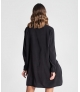 Blusa com decote em V assimétrica